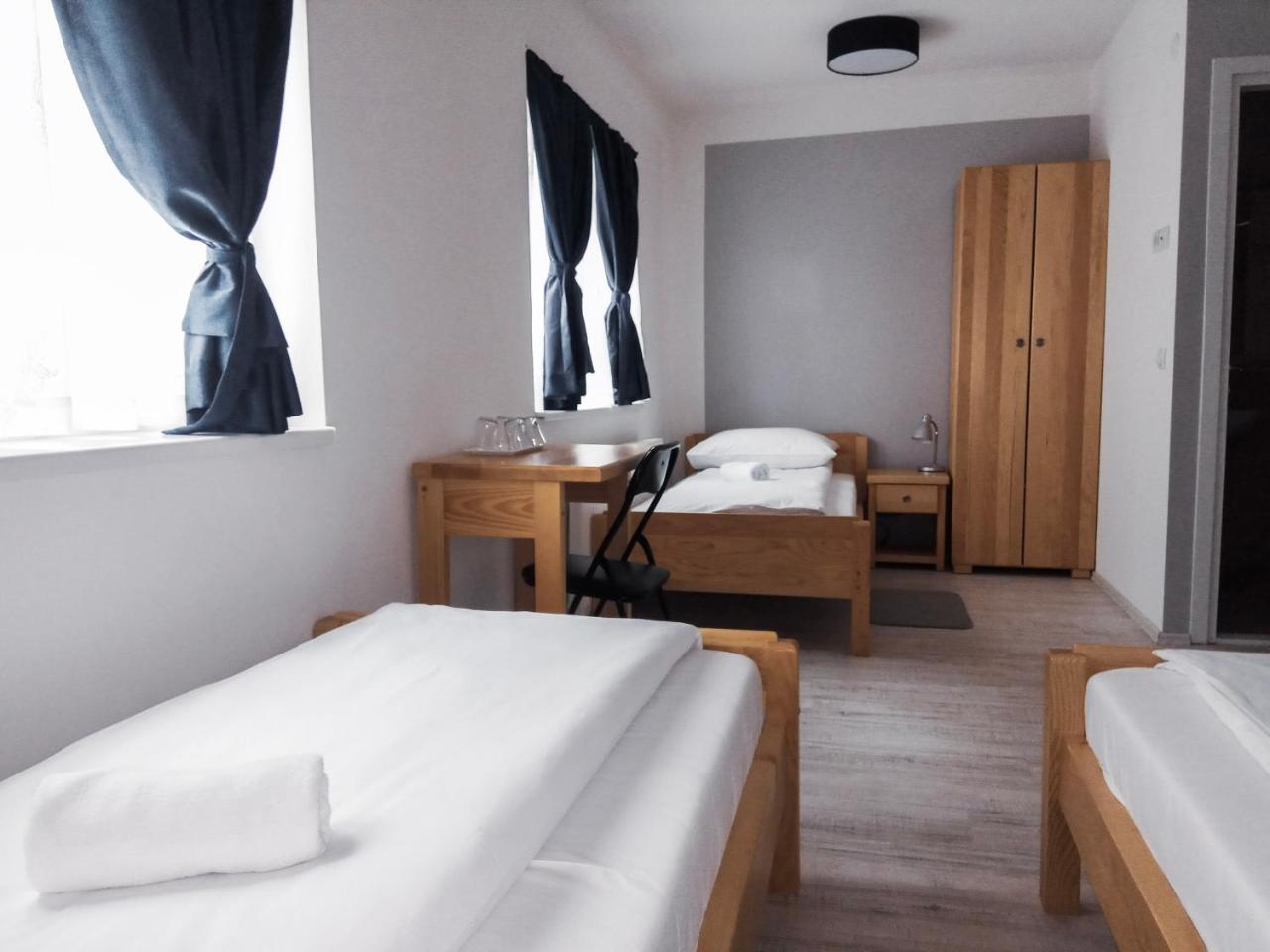Bloom Inn Ni Exteriör bild